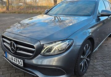 Mercedes-Benz E 300 125.000 km 22.500 &euro; Bielefeld 33659