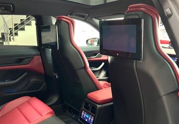 Porsche Taycan 20 km 93.900 &euro; Bielefeld 33719