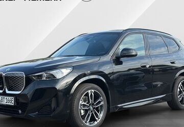 BMW iX1 1.500 km 49.907 &euro; Spenge 32139