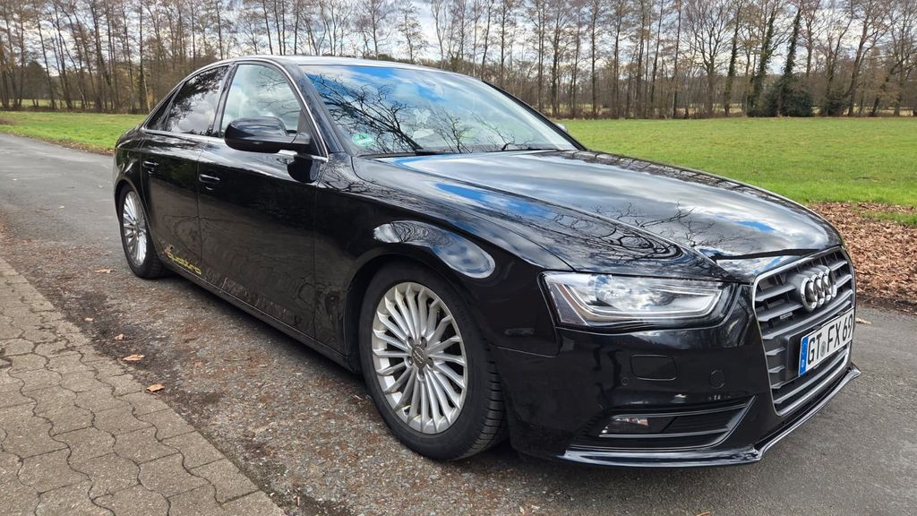 Audi A4 147.600 km 12.990 &euro; Steinhagen 33803