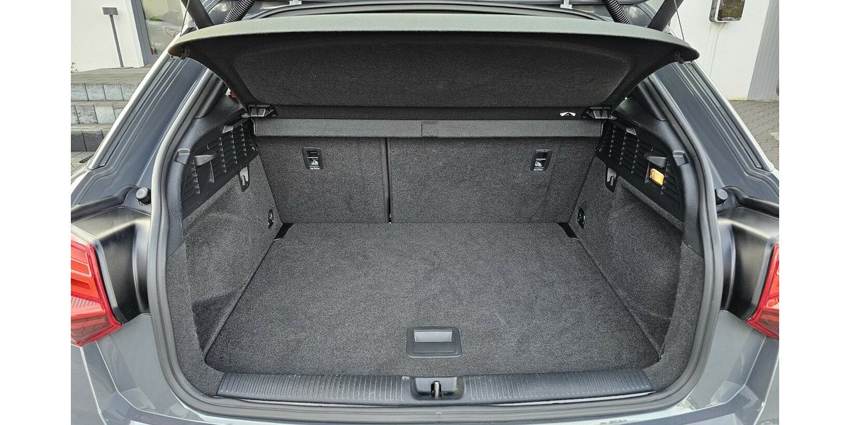 Audi Q2 1.4 TFSI S-Line Sport/ Plus LED NAVI 1.HAND 53.900 km 19.990 &euro; Löhne 32584