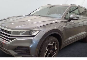 VW Touareg 23.519 km 50.780 &euro; Bielefeld 33689