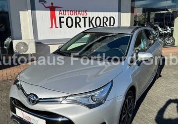 Toyota Avensis 67.980 km 18.190 &euro; Bielefeld 33689