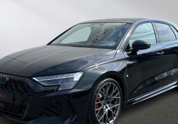 Audi RS3 4.900 km 86.650 &euro; Bielefeld 33609