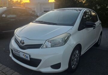 Toyota Yaris 132.000 km 4.890 &euro; Bielefeld 33647