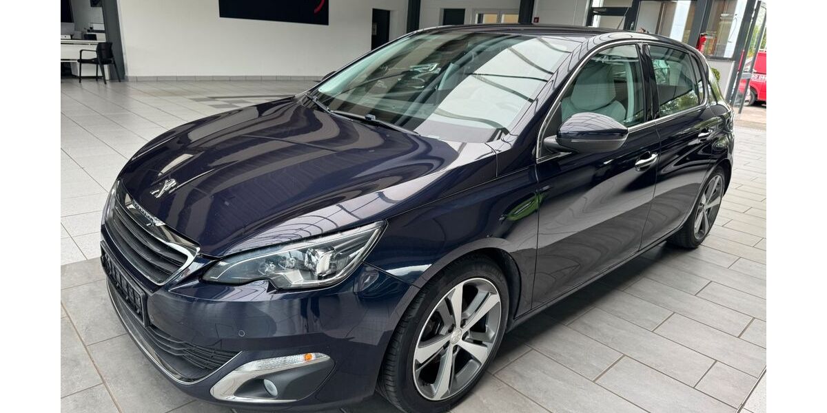 Peugeot 308 132.000 km 7.450 &euro; Detmold 32758