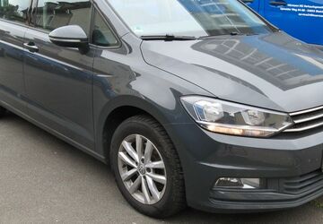 VW Touran 127.000 km 15.500 &euro; Bielefeld 33613
