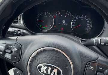 Kia Carens 115.000 km 4.850 &euro; Lemgo 32657