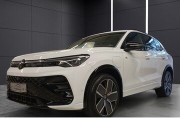 VW Tiguan 7.950 km 54.885 &euro; Bielefeld 33613