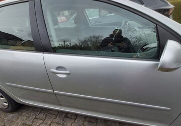 VW Golf 145.737 km 4.750 &euro; Detmold 32756