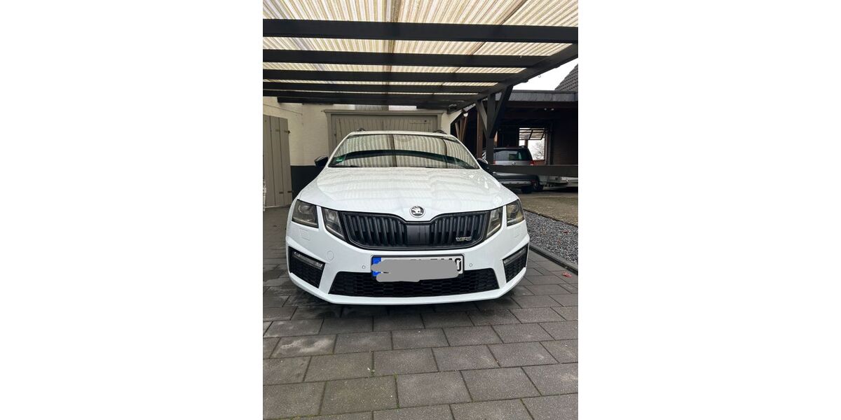 Skoda Octavia 183.000 km 14.900 &euro; Melle 49328
