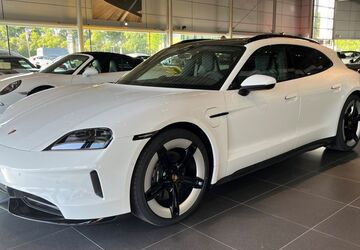 Porsche Taycan 8.000 km 109.800 &euro; Bielefeld 33719