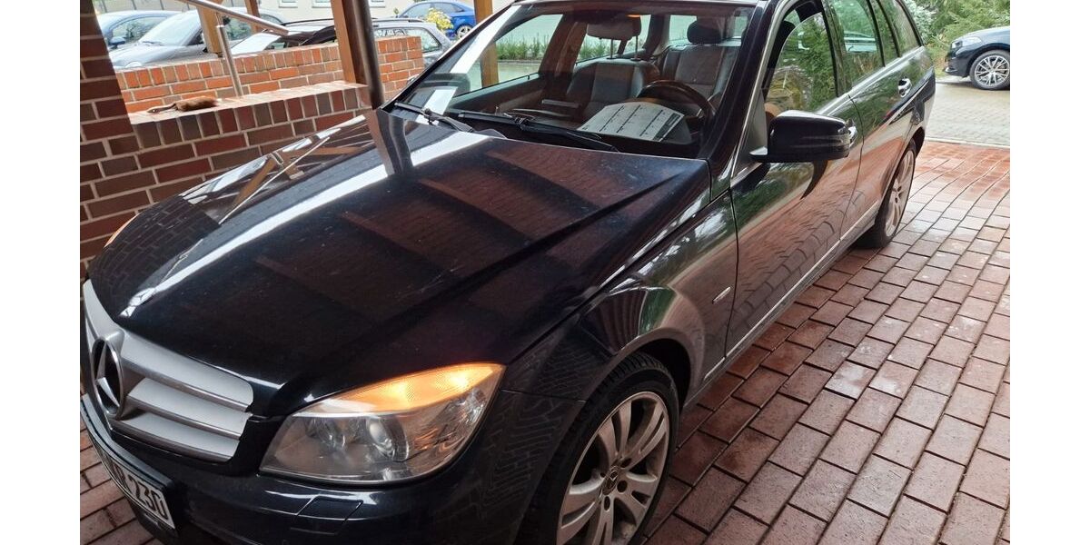 Mercedes-Benz C 250 234.000 km 4.950 &euro; Lage 32791