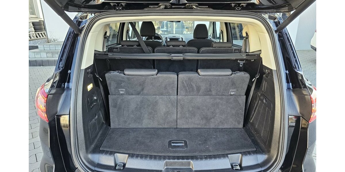 Ford S-Max Business NAVI AHK RFK 7-Sitzer AUS 1.HAND 103.880 km 16.990 &euro; Löhne 32584