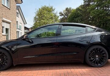 Tesla Model 3 59.000 km 29.400 &euro; Bielefeld 33689