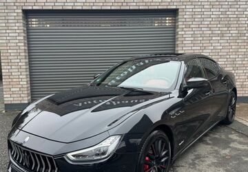 Maserati Ghibli 90.000 km 45.999 &euro; Rheda-Wiedenbrück 33378
