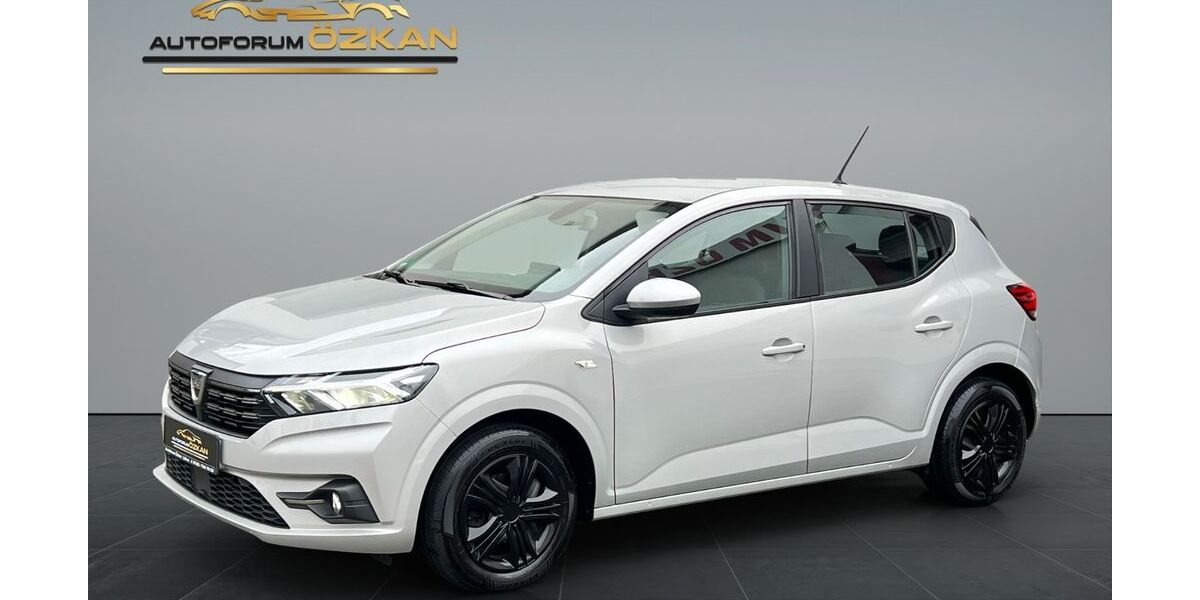 Dacia Sandero 79.906 km 8.999 &euro; Löhne 32584