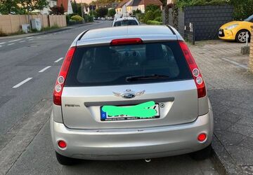 Ford Fiesta 180.000 km 690 &euro; Bielefeld 33649