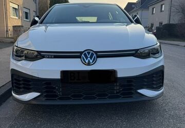 VW Golf 61.600 km 28.490 &euro; Bielefeld 33602