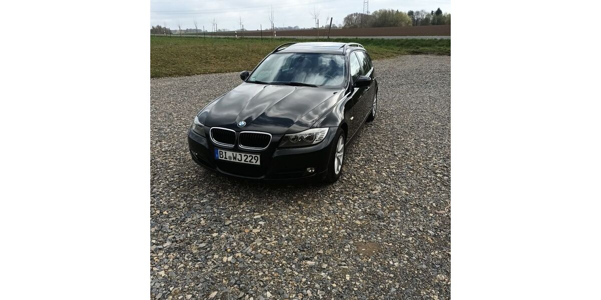 BMW 318 158.000 km 4.900 &euro; Leopoldshöhe 33818