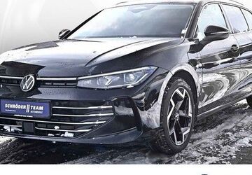VW Passat Variant 17.132 km 40.970 &euro; Bielefeld 33689