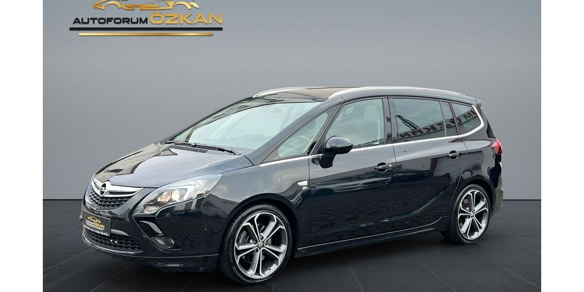 Opel Zafira Tourer 139.772 km 11.999 &euro; Löhne 32584