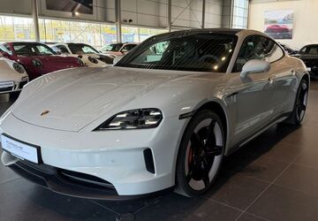 Porsche Taycan 4.967 km 128.800 &euro; Bielefeld 33719