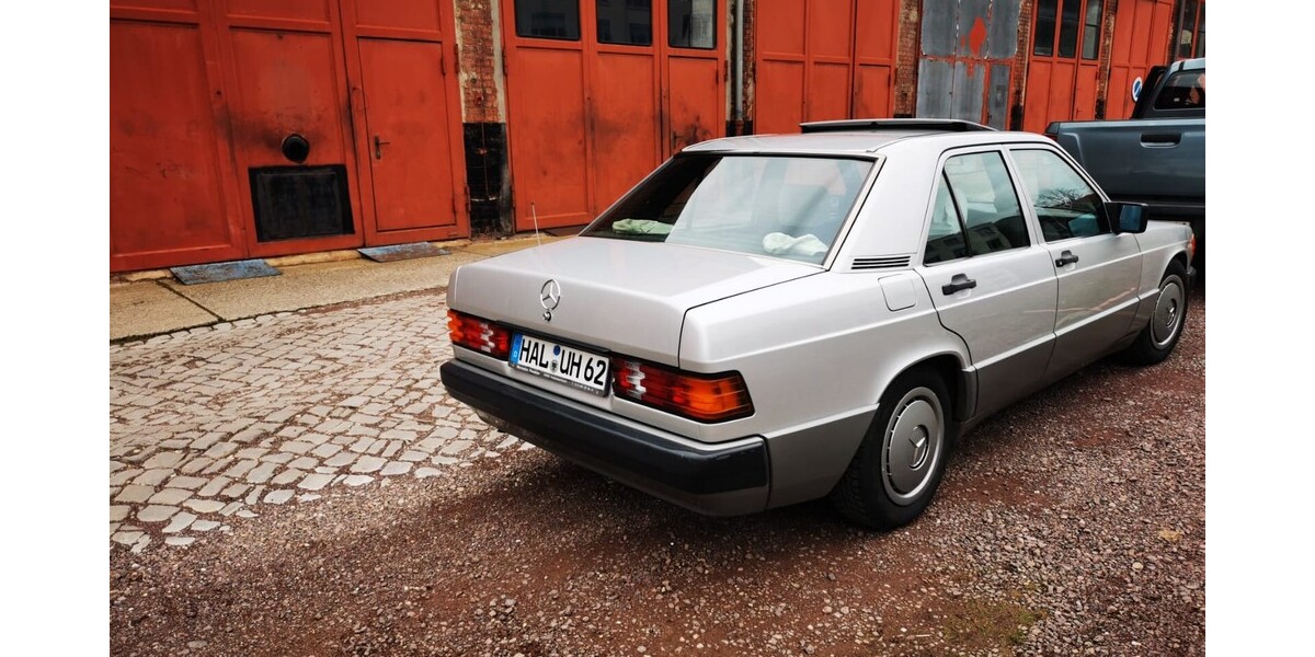 Mercedes-Benz 190 214.000 km 8.000 &euro; Halle 33790