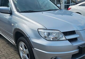 Mitsubishi Outlander 90.000 km 2.999 &euro; Bielefeld 33659