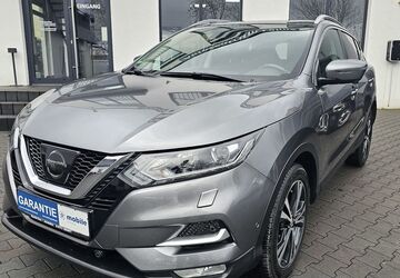 Nissan Qashqai 129.421 km 11.990 &euro; Löhne 32584