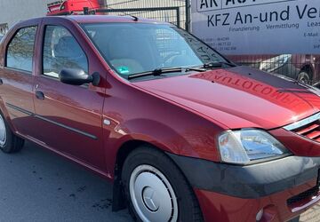 Dacia Logan 204.000 km 1.900 &euro; Lemgo 32657