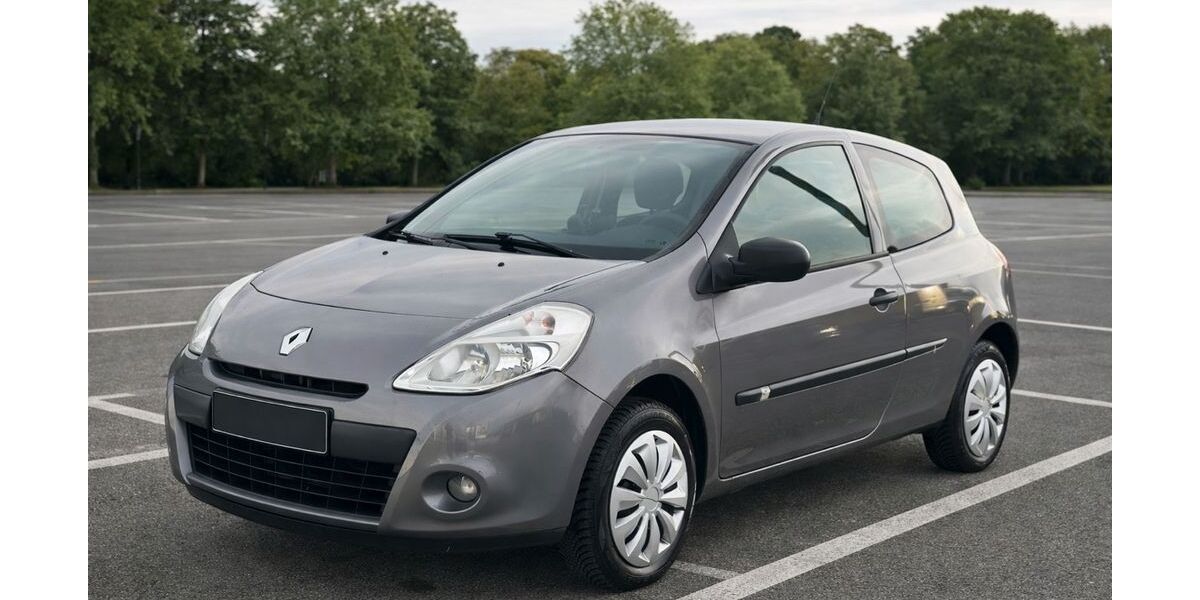 Renault Clio 149.000 km 2.790 &euro; Melle 49324