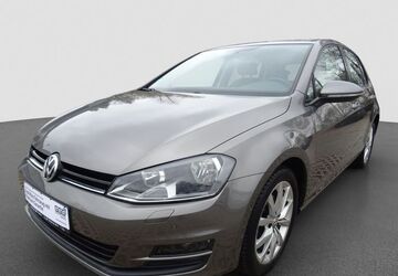 VW Golf 92.340 km 13.499 &euro; Löhne 32584