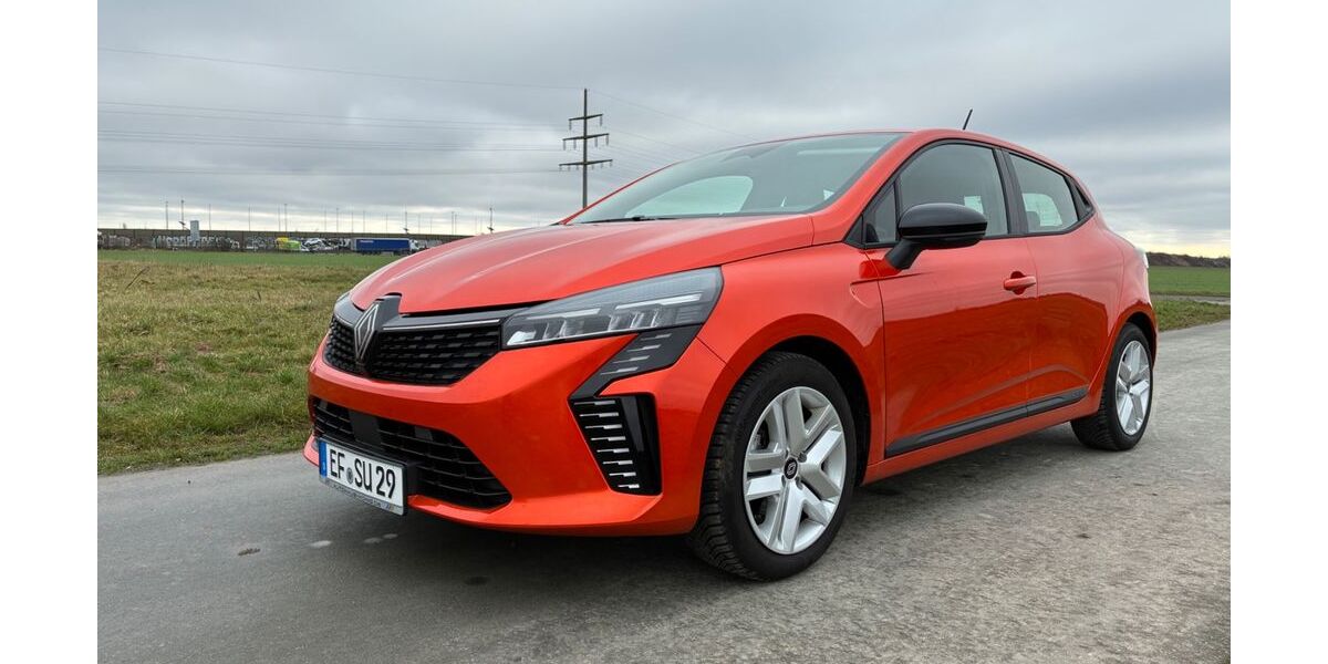 Renault Clio 15.000 km 19.900 &euro; Harsewinkel 33428