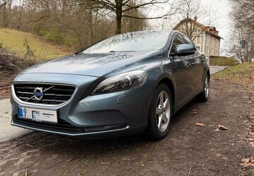 Volvo V40 85.929 km 9.250 &euro; Detmold 32760