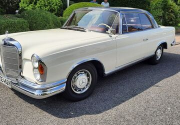 Mercedes-Benz 220 180.000 km 66.000 &euro; Bielefeld 33739