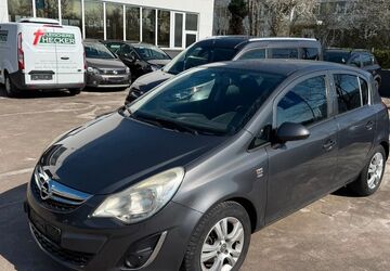 Opel Corsa 122.000 km 2.750 &euro; Detmold 32758