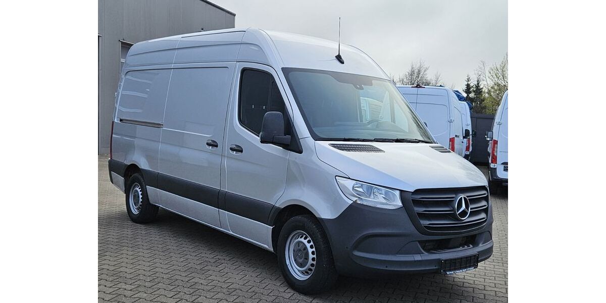 Mercedes-Benz Sprinter 44.750 km 30.821 &euro; Halle (Westf) 33790
