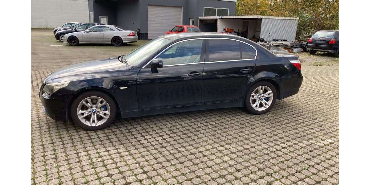 BMW 523 229.000 km 4.599 &euro; Bielefeld 33613