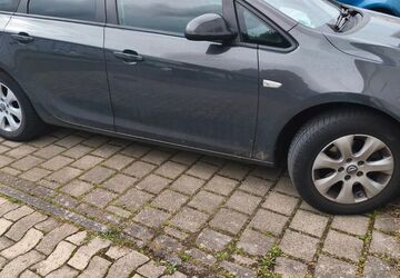 Opel Astra 127.000 km 6.450 &euro; Detmold 32756