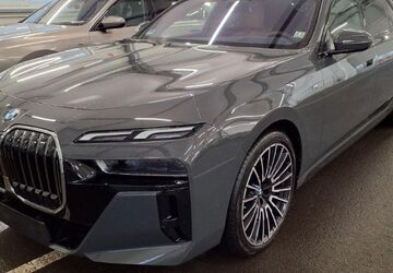 BMW 740 7.910 km 94.300 &euro; Detmold 32758